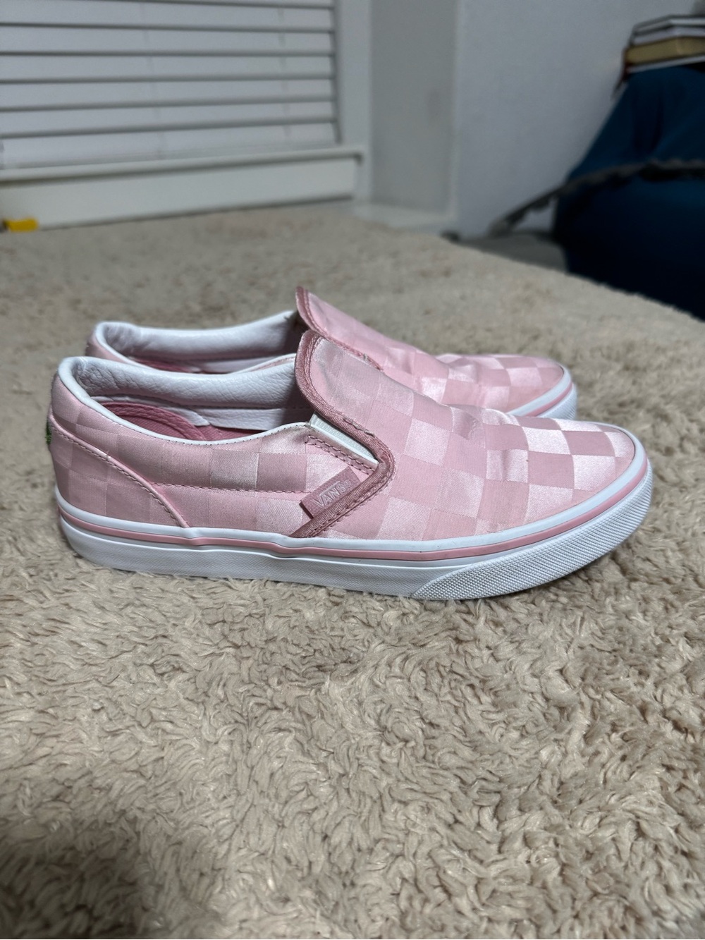 Vans Kids Classic Slip-On Checkerboard Sneakers in Pink Satin